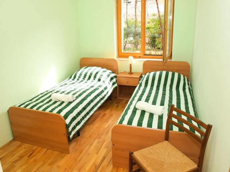 Hotel Santic à Postira Extérieur photo
