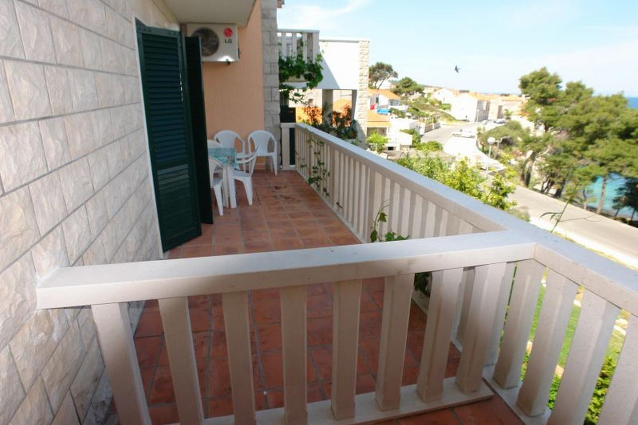 Hotel Santic à Postira Extérieur photo